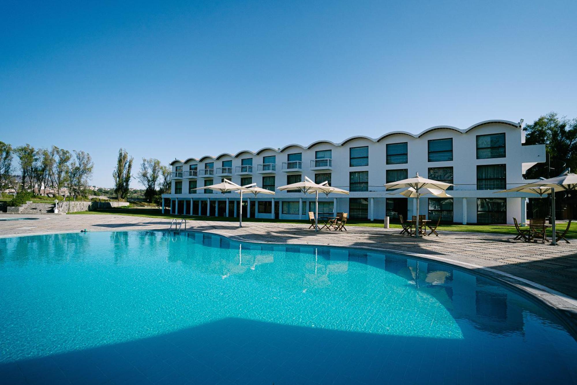 Bth Hotel Arequipa Lake Characato Exterior foto